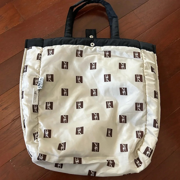 Kritzia Black Quilted Fabric Bag/Tote excellent condition - Picture 9 of 9